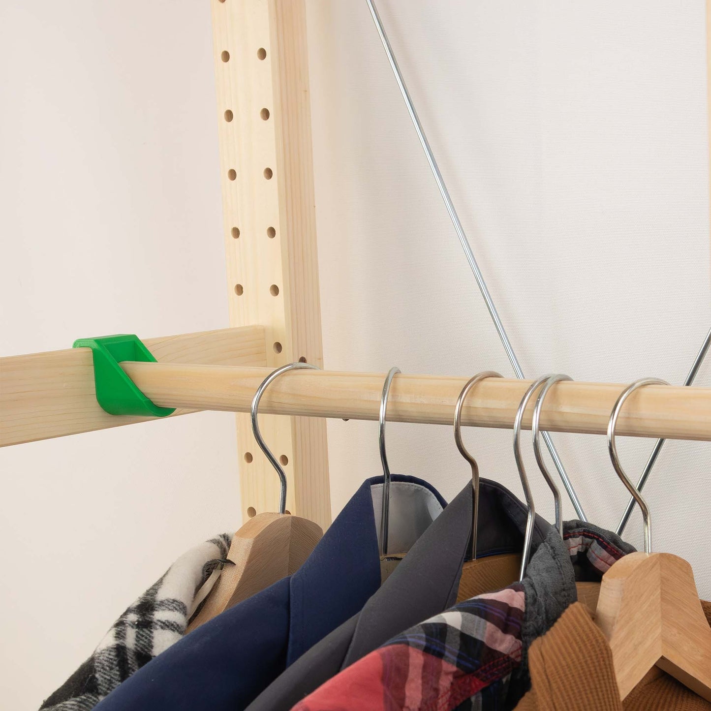 IKEA IVAR Kleiderstange für Querstreben | Aufhängung für Kleidung & Jacken | Zubehör für IVAR Regal