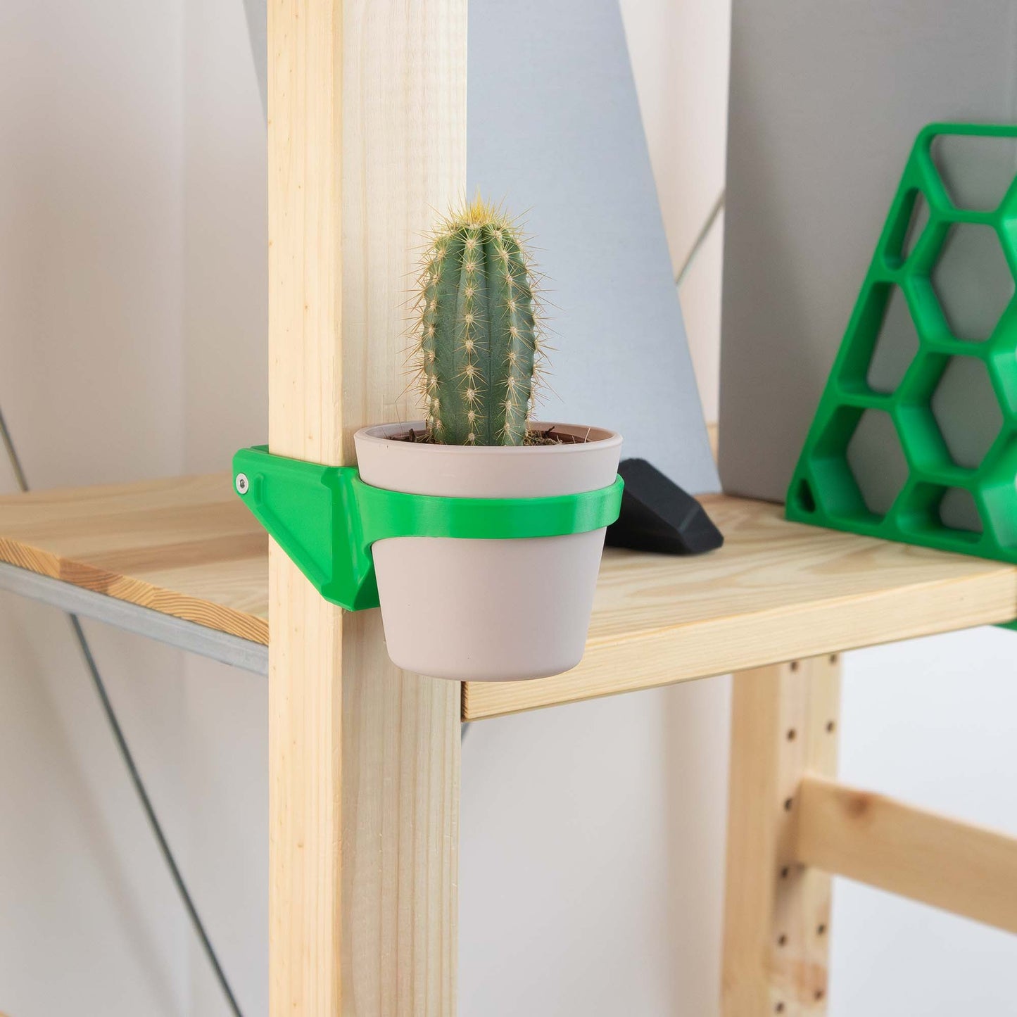 IKEA IVAR Pflanzenhalter vorne als Ring, Sansevieria & Cactaceae | Übertopfhalter Stabil, modern und passgenau